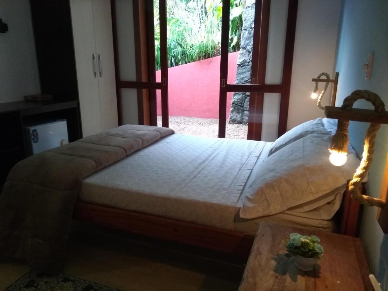 Pousada Vista Do Itagua 우바투바 외부 사진